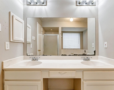23922 Spring Dane Drive - Photo Thumbnail 6