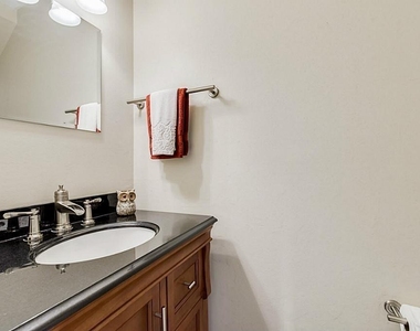 930 Rutland Street - Photo Thumbnail 12