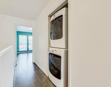 930 Rutland Street - Photo Thumbnail 20