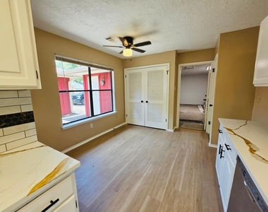 13438 Nevermore Drive - Photo Thumbnail 11