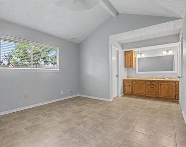 3519 Saratoga Drive - Photo Thumbnail 8