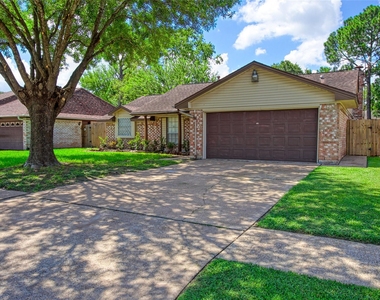 3519 Saratoga Drive - Photo Thumbnail 17