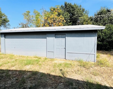 706 Rockdale Road - Photo Thumbnail 17