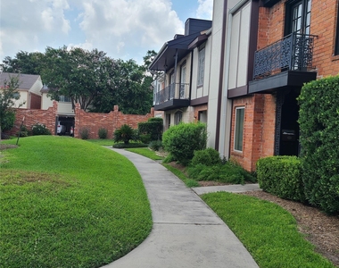 14389 Misty Meadow Lane - Photo Thumbnail 19