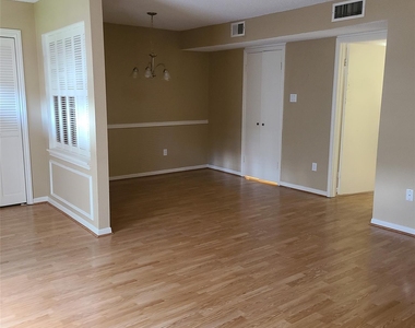 14389 Misty Meadow Lane - Photo Thumbnail 9