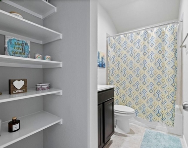 4115 Magliana Lane - Photo Thumbnail 6