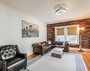 1716 Richmond Avenue - Photo Thumbnail 5