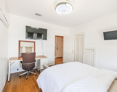1716 Richmond Avenue - Photo Thumbnail 12