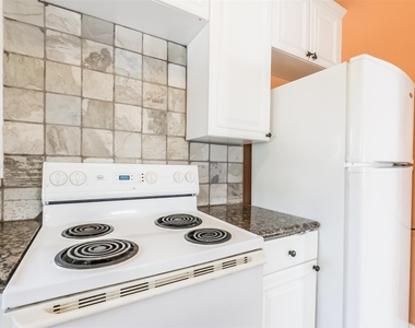 1716 Richmond Avenue - Photo Thumbnail 7