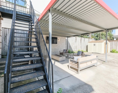 1716 Richmond Avenue - Photo Thumbnail 16