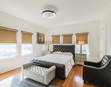 1716 Richmond Avenue - Photo Thumbnail 14