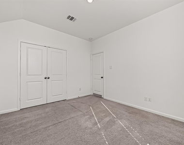 5558 Amber Brook Lane - Photo Thumbnail 33