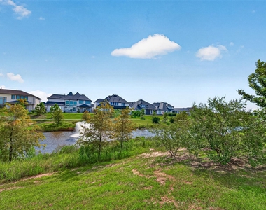 5558 Amber Brook Lane - Photo Thumbnail 42