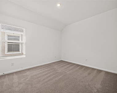 5558 Amber Brook Lane - Photo Thumbnail 35