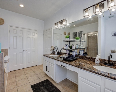 1815 Lewis Street - Photo Thumbnail 27