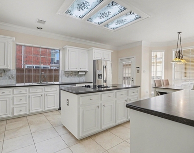 2515 Masters Drive - Photo Thumbnail 13