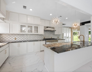 5230 Meadow Forest Lane - Photo Thumbnail 18