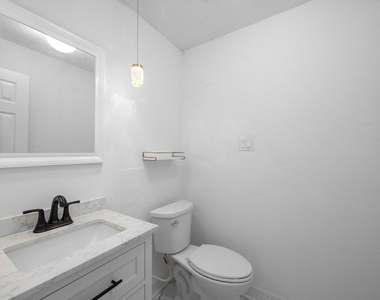5230 Meadow Forest Lane - Photo Thumbnail 32