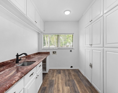 5230 Meadow Forest Lane - Photo Thumbnail 42