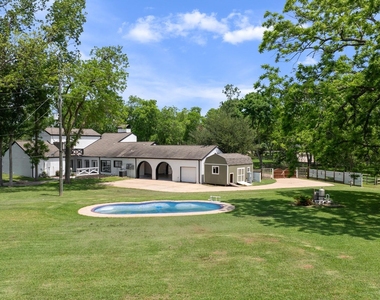 5230 Meadow Forest Lane - Photo Thumbnail 46