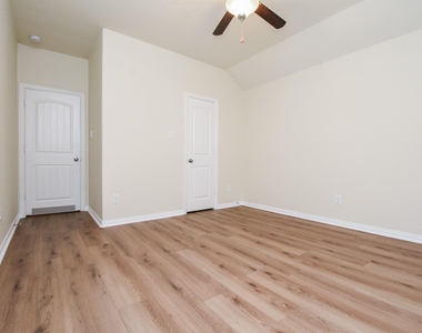 18618 Weeping Spring Drive - Photo Thumbnail 25