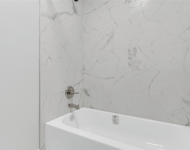 122 E Crosstimbers Street - Photo Thumbnail 12