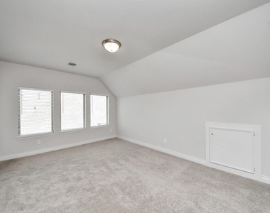 4218 Bald Cypress Court - Photo Thumbnail 21