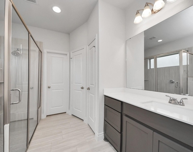 4218 Bald Cypress Court - Photo Thumbnail 16