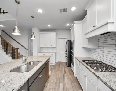 4218 Bald Cypress Court - Photo Thumbnail 10
