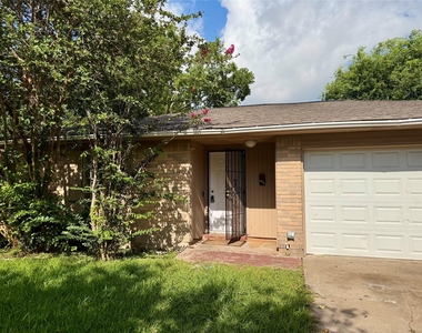 12818 Segrest Drive - Photo Thumbnail 18