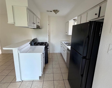 12818 Segrest Drive - Photo Thumbnail 2
