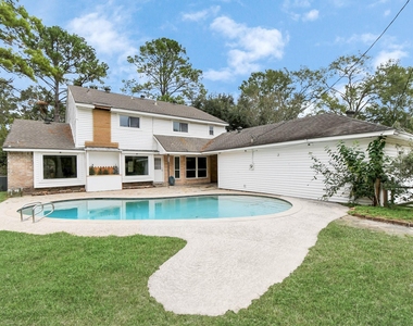 17903 Nanes Drive - Photo Thumbnail 7