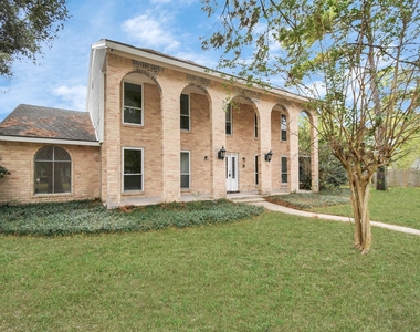 17903 Nanes Drive - Photo Thumbnail 2
