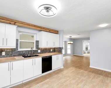 17903 Nanes Drive - Photo Thumbnail 28