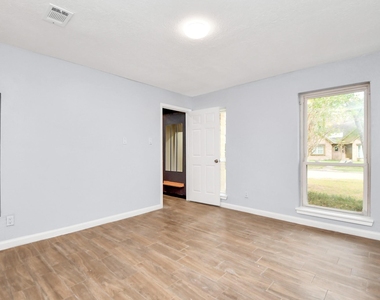 17903 Nanes Drive - Photo Thumbnail 33