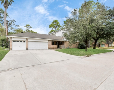 17903 Nanes Drive - Photo Thumbnail 5