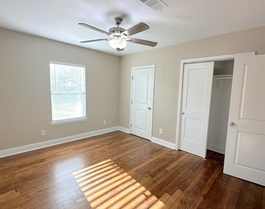 1209 Cordell Street - Photo Thumbnail 14
