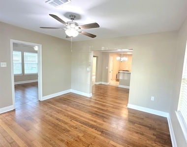 1209 Cordell Street - Photo Thumbnail 8