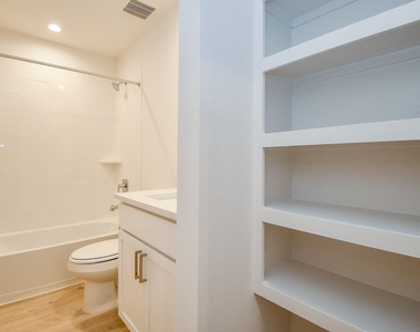 30406 Canterbury Fields Drive - Photo Thumbnail 25