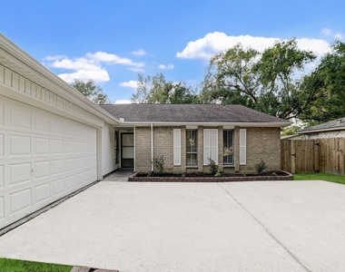 3918 Cypressdale Drive - Photo Thumbnail 1