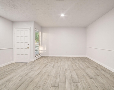 3918 Cypressdale Drive - Photo Thumbnail 8