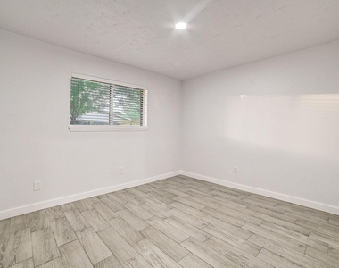 3918 Cypressdale Drive - Photo Thumbnail 34