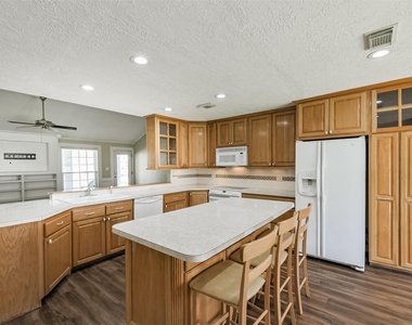 23227 Briarcreek Boulevard - Photo Thumbnail 9