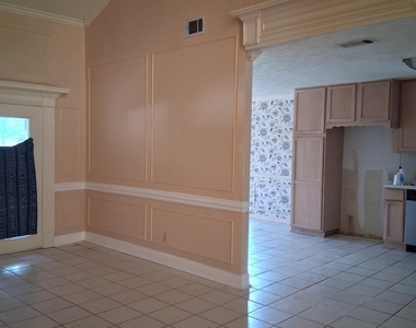 12323 W Bellfort Street - Photo Thumbnail 4
