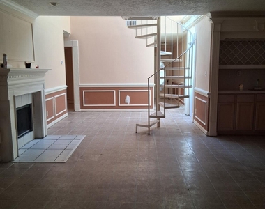12323 W Bellfort Street - Photo Thumbnail 3