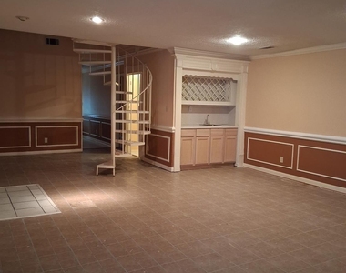 12323 W Bellfort Street - Photo Thumbnail 9