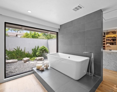 10 Inwood Oaks Drive - Photo Thumbnail 28