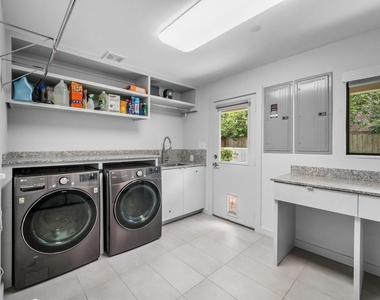 10 Inwood Oaks Drive - Photo Thumbnail 20