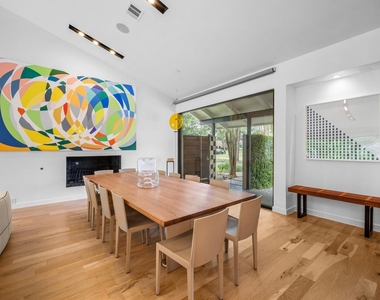 10 Inwood Oaks Drive - Photo Thumbnail 11