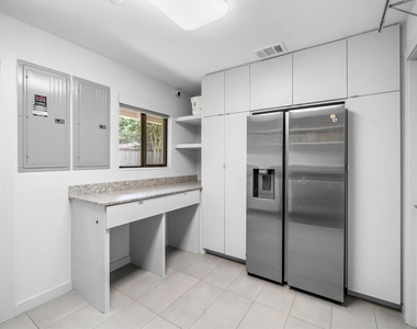 10 Inwood Oaks Drive - Photo Thumbnail 21